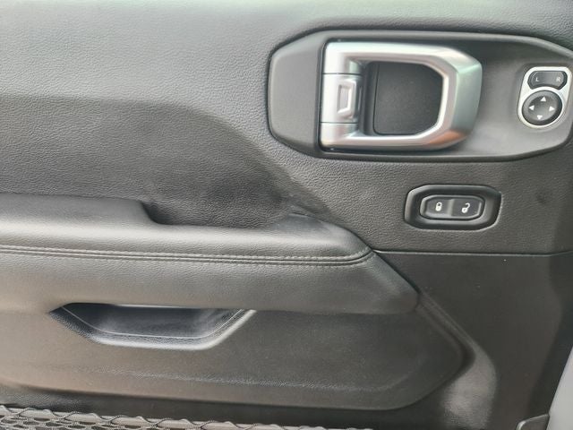 2023 Jeep Wrangler Sahara Altitude