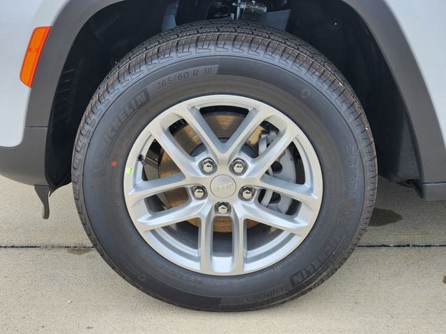 2026 Jeep Grand Cherokee Laredo X