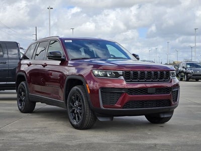 2026 Jeep Grand Cherokee Laredo