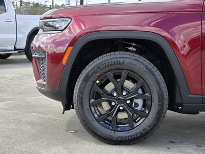 2026 Jeep Grand Cherokee Laredo