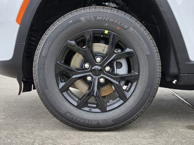 2026 Jeep Grand Cherokee Laredo