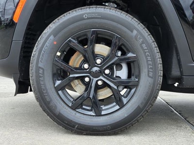 2026 Jeep Grand Cherokee Laredo