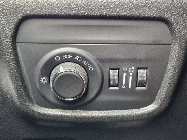 2027 Jeep Grand Cherokee Altitude