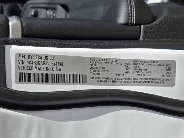 2027 Jeep Grand Cherokee Altitude