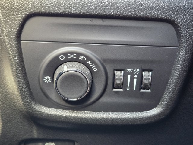 2026 Jeep Grand Cherokee Altitude