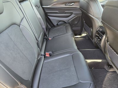 2026 Jeep Grand Cherokee Altitude