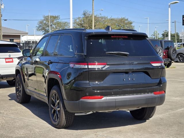 2026 Jeep Grand Cherokee Altitude