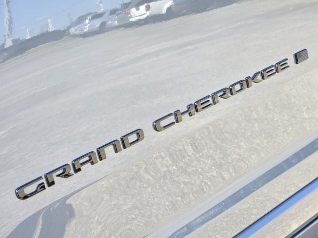 2027 Jeep Grand Cherokee Limited Reserve