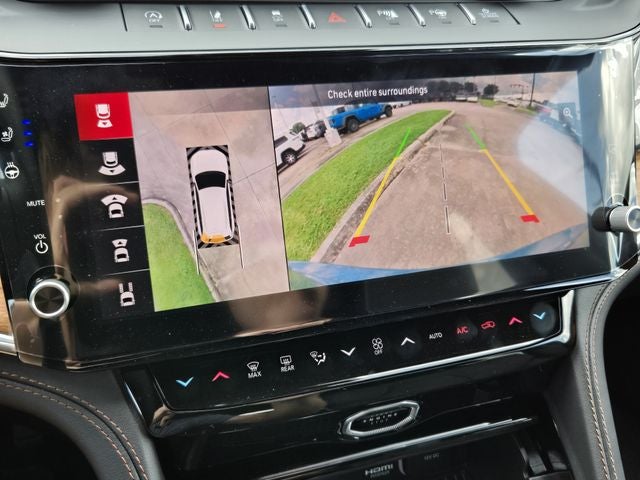 2026 Jeep Grand Cherokee Summit