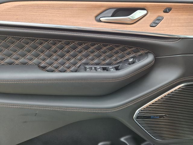2026 Jeep Grand Cherokee Summit