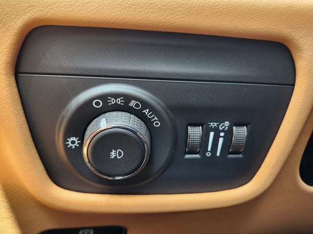 2026 Jeep Grand Cherokee Summit