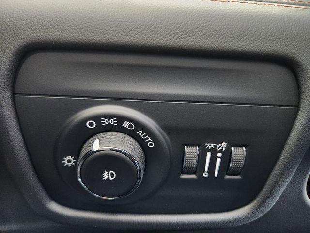 2026 Jeep Grand Cherokee Summit