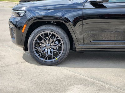 2026 Jeep Grand Cherokee Summit
