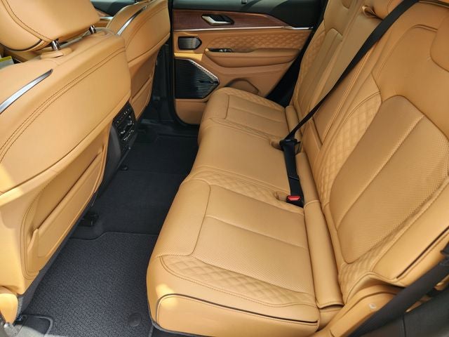 2026 Jeep Grand Cherokee Summit