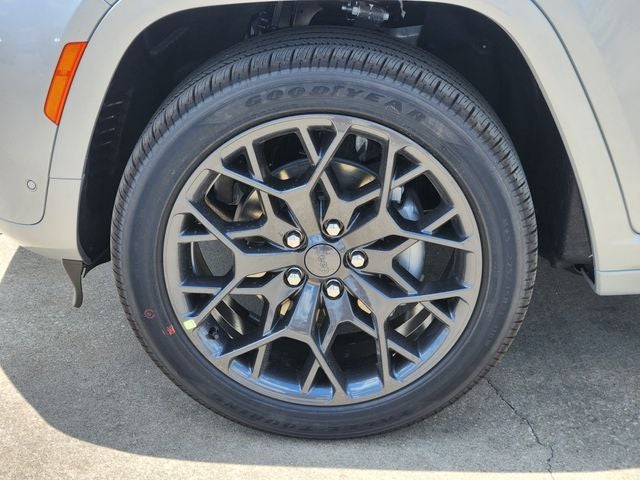 2026 Jeep Grand Cherokee Summit