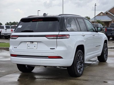 2026 Jeep Grand Cherokee Summit