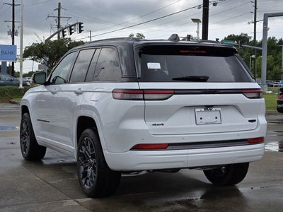 2026 Jeep Grand Cherokee Summit
