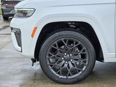 2026 Jeep Grand Cherokee Summit