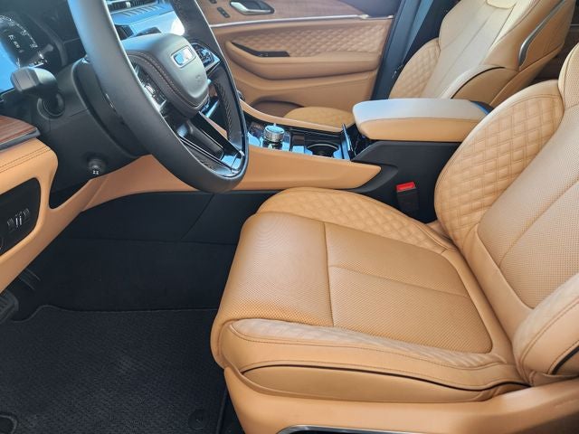 2026 Jeep Grand Cherokee Summit