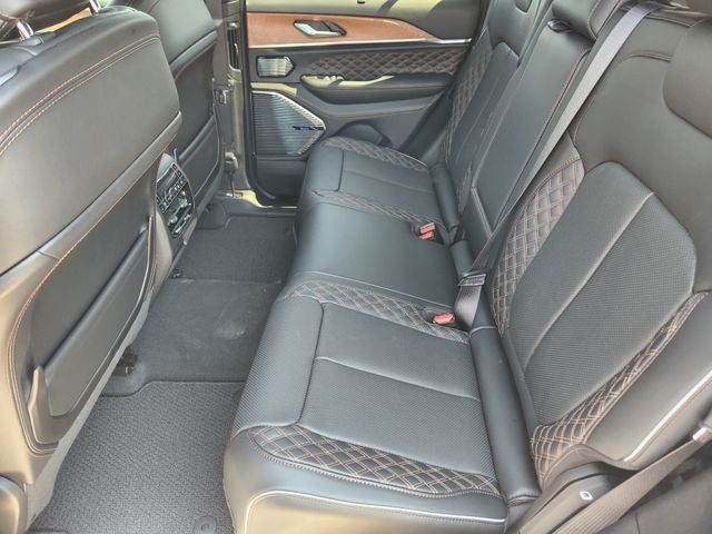 2026 Jeep Grand Cherokee Summit