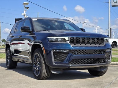 2027 Jeep Grand Cherokee Summit