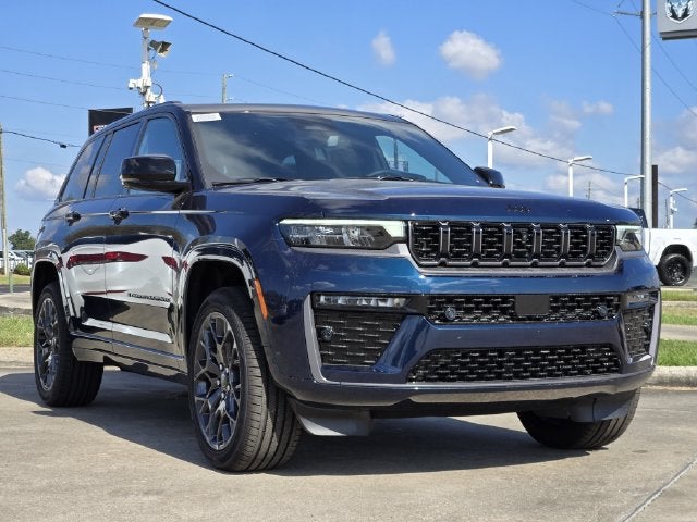 2027 Jeep Grand Cherokee Summit