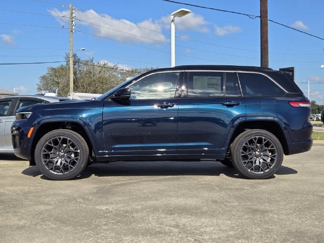 2027 Jeep Grand Cherokee Summit