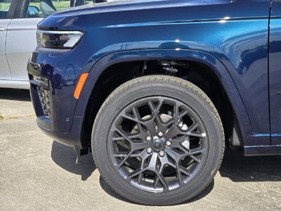 2027 Jeep Grand Cherokee Summit