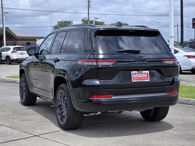 2026 Jeep Grand Cherokee Summit