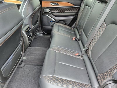 2022 Jeep Grand Cherokee Summit Reserve