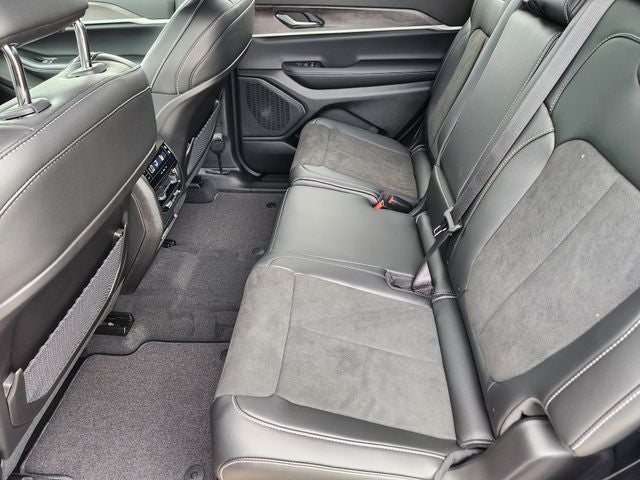 2026 Jeep Grand Cherokee L Altitude