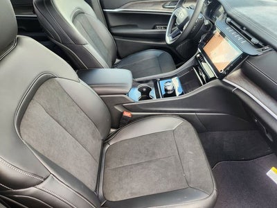 2026 Jeep Grand Cherokee L Laredo