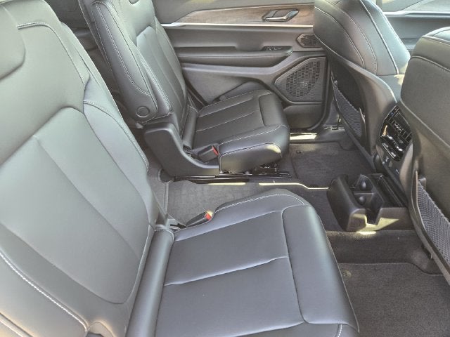 2027 Jeep Grand Cherokee L Limited