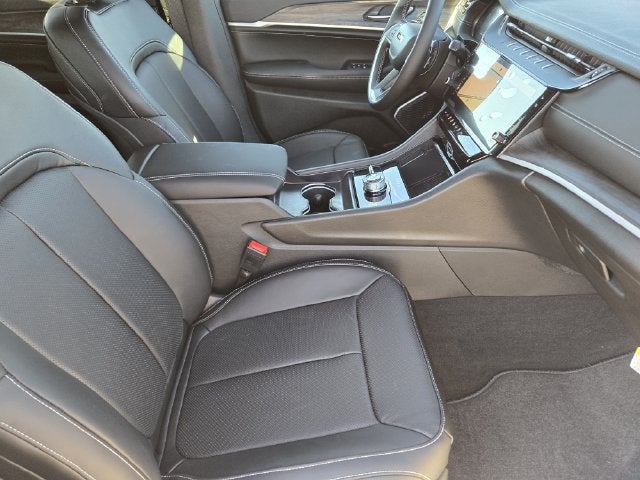 2027 Jeep Grand Cherokee L Limited Reserve