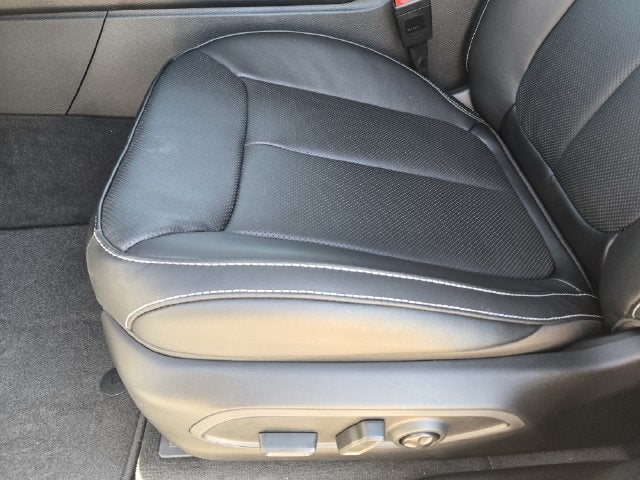 2027 Jeep Grand Cherokee L Limited Reserve