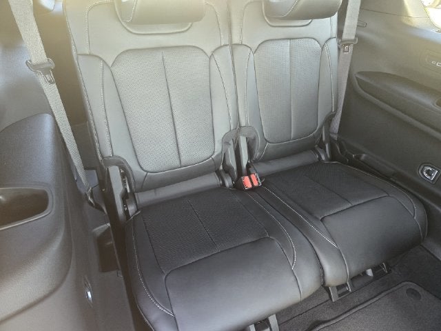 2027 Jeep Grand Cherokee L Limited Reserve