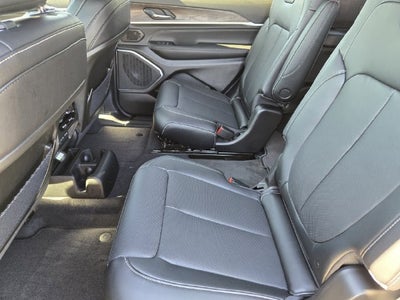 2027 Jeep Grand Cherokee L Limited