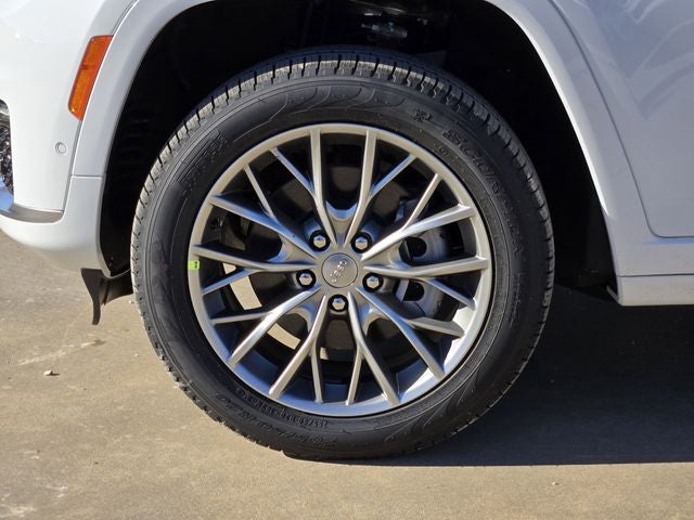 2025 Jeep Grand Cherokee L Summit