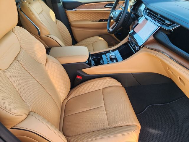 2025 Jeep Grand Cherokee L Summit