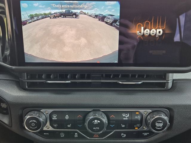 2025 Jeep Wrangler 4-Door Willys - Photo 13