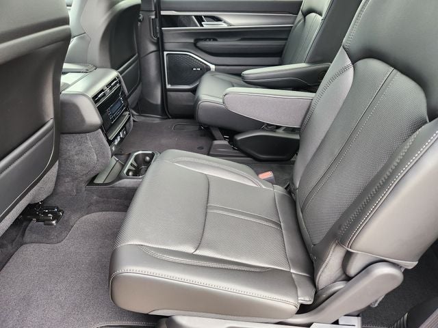 2026 Jeep Grand Wagoneer Upland