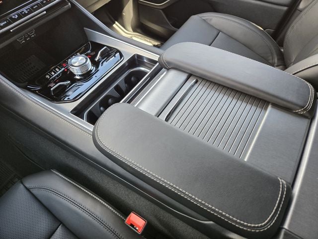 2026 Jeep Grand Wagoneer Upland