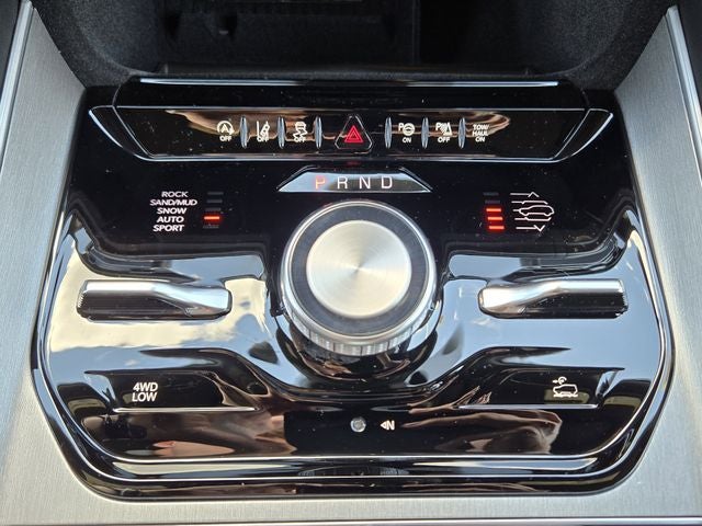 2026 Jeep Grand Wagoneer Upland