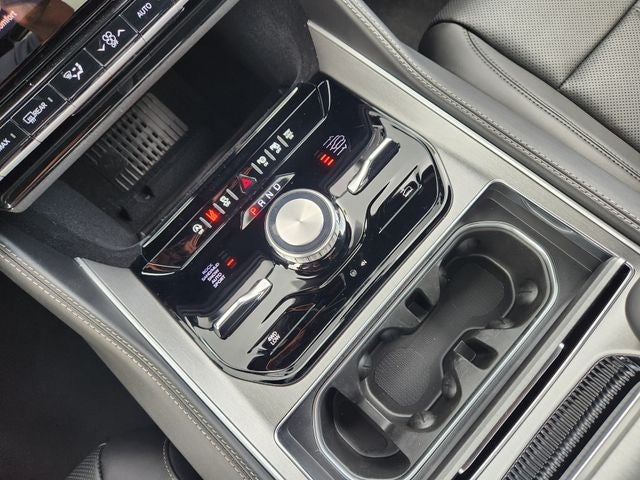 2026 Jeep Grand Wagoneer Upland