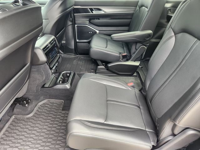 2026 Jeep Grand Wagoneer Upland