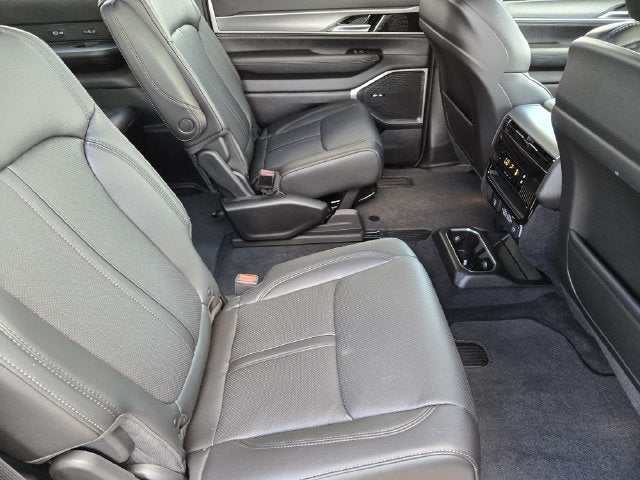2026 Jeep Grand Wagoneer Upland