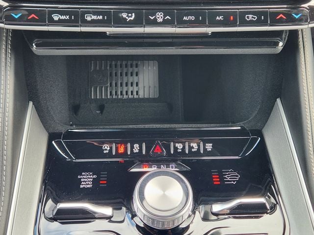 2026 Jeep Grand Wagoneer Upland