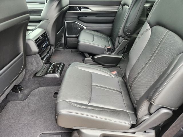 2026 Jeep Grand Wagoneer Upland