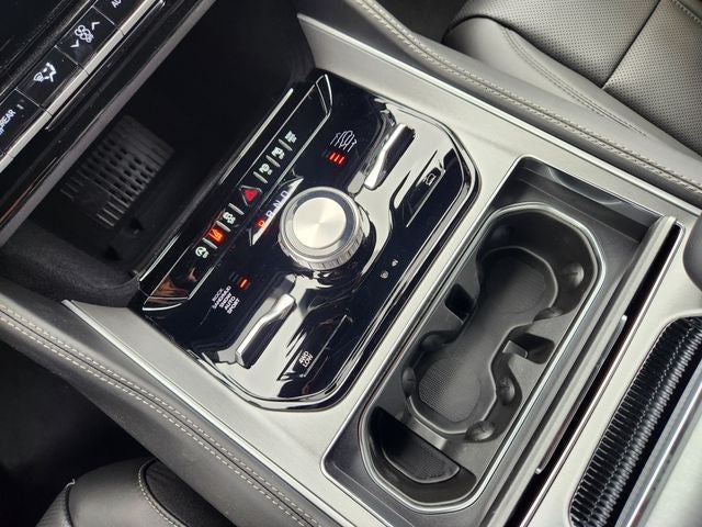 2026 Jeep Grand Wagoneer Upland