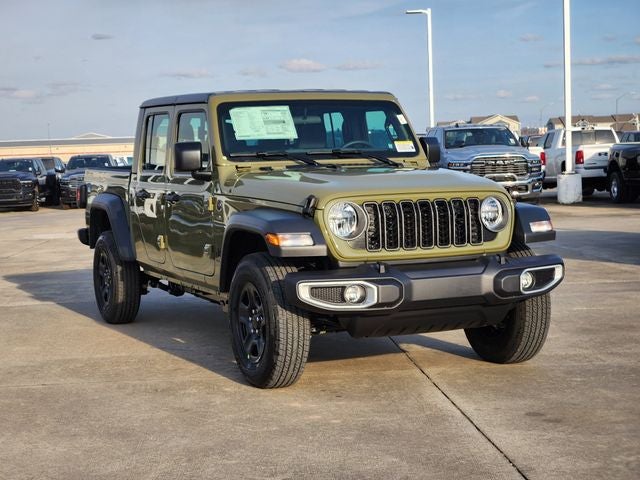 2026 Jeep Gladiator Sport